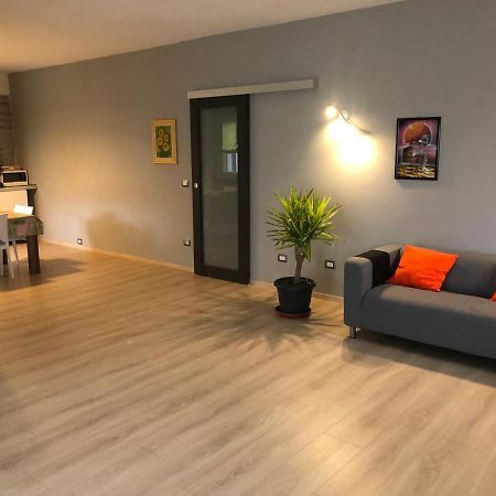 "La Bella Della Cappuccina" Casa Con Parcheggio Interno Gratuito Appartement Domodossola Buitenkant foto