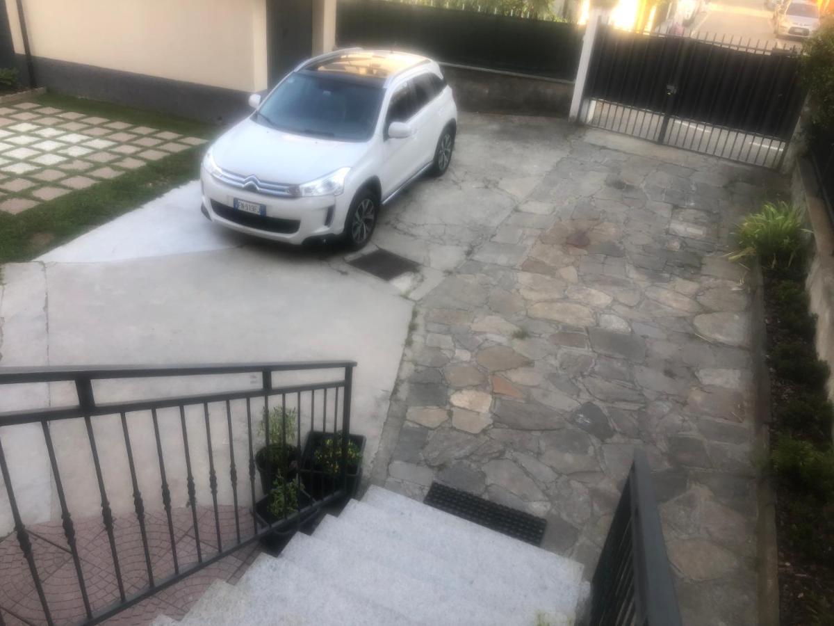 "La Bella Della Cappuccina" Casa Con Parcheggio Interno Gratuito Appartement Domodossola Buitenkant foto