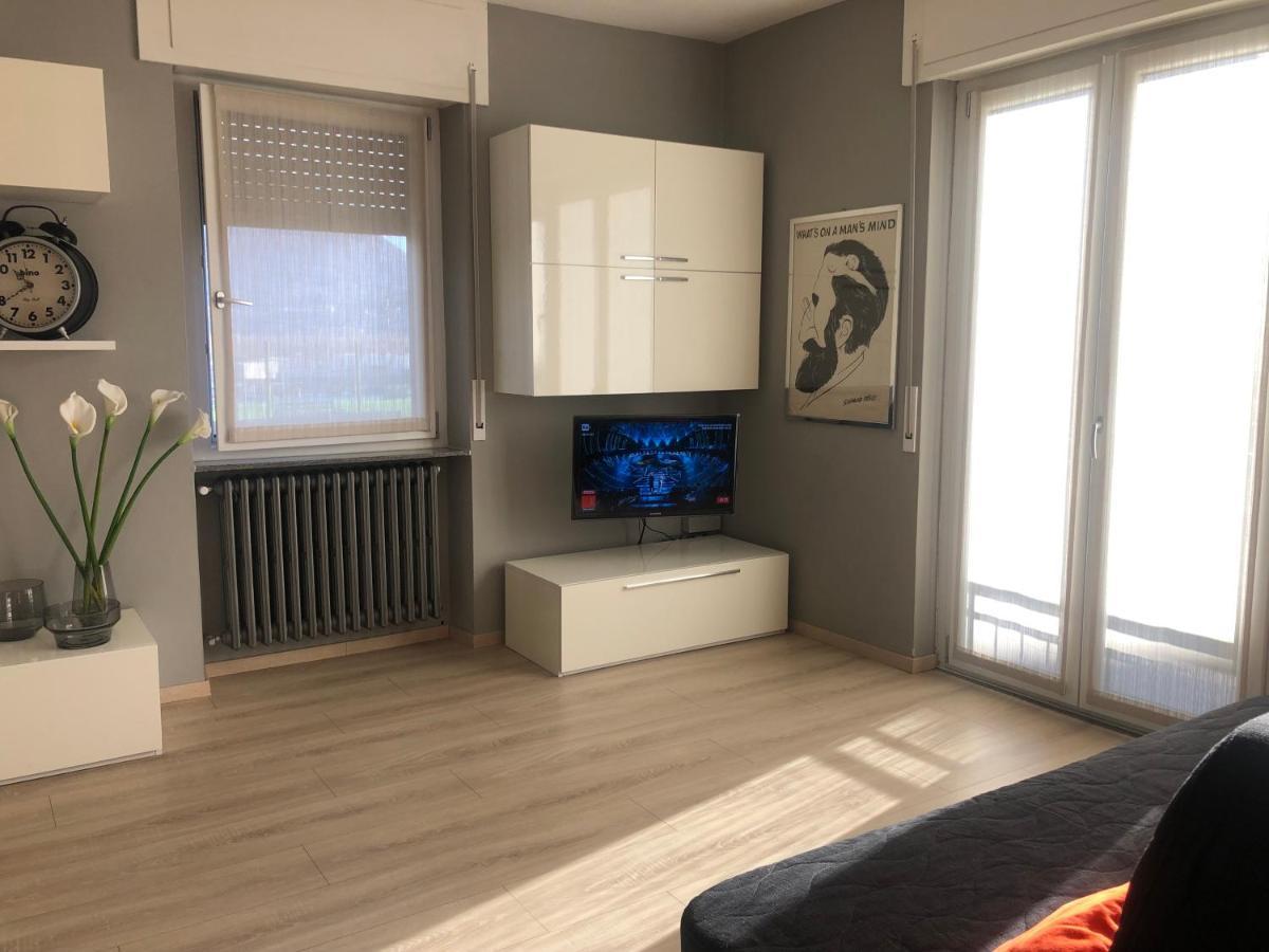 "La Bella Della Cappuccina" Casa Con Parcheggio Interno Gratuito Appartement Domodossola Buitenkant foto