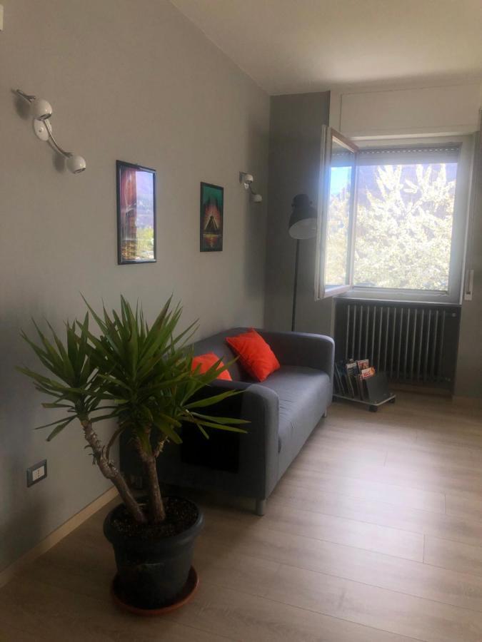 "La Bella Della Cappuccina" Casa Con Parcheggio Interno Gratuito Appartement Domodossola Buitenkant foto