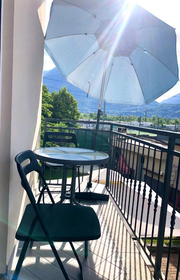 "La Bella Della Cappuccina" Casa Con Parcheggio Interno Gratuito Appartement Domodossola Buitenkant foto